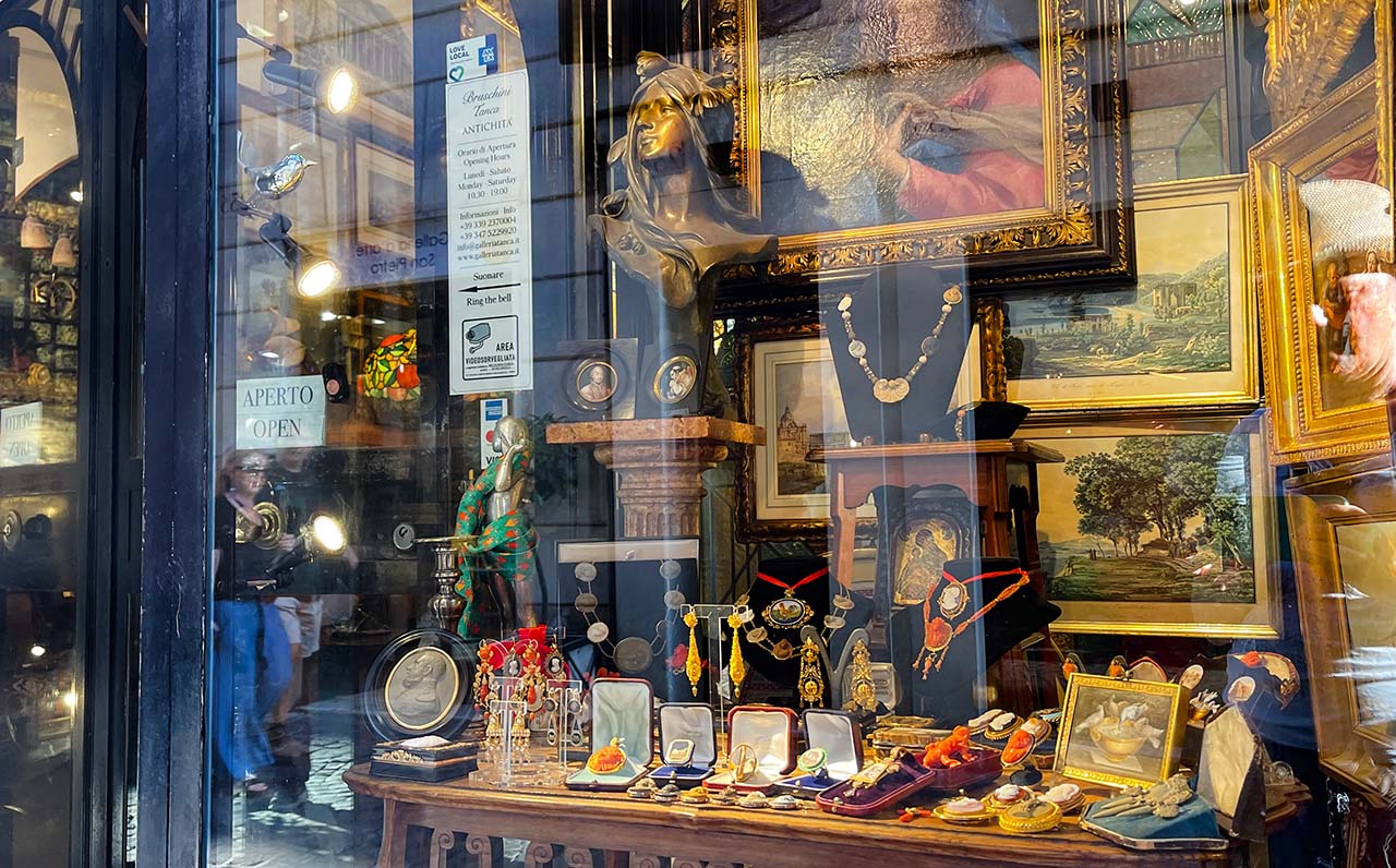 Antique Shopping in Rome Via dei Coronari