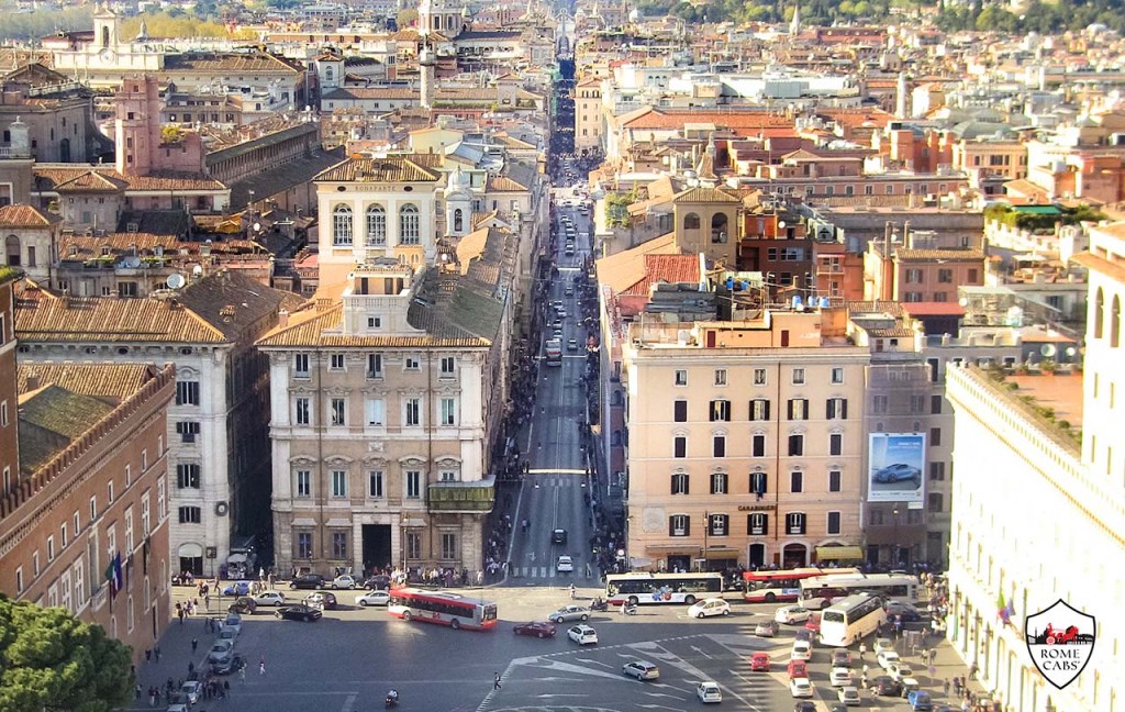 Via del Corso in Rome Cabs Luxury Tours RomeCabs