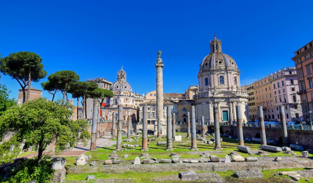 What to see in Rome near Trajan Column