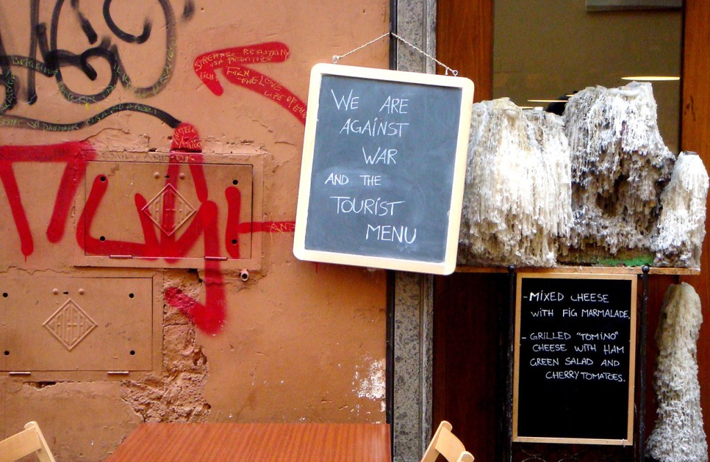  3 Easy Tips to Easily Avoid Tourist Trap Restaurants in Rome,&nbsp;Italy